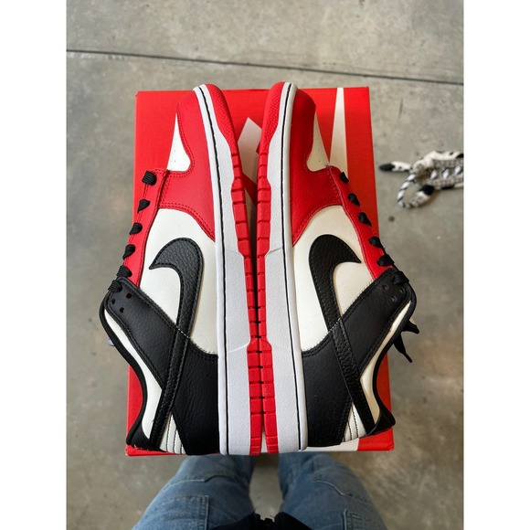 Jordan dunk low EMB Chicago SZ 10 main image 4